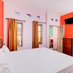 OYO 90363 Nira Guest House Sanur Bali