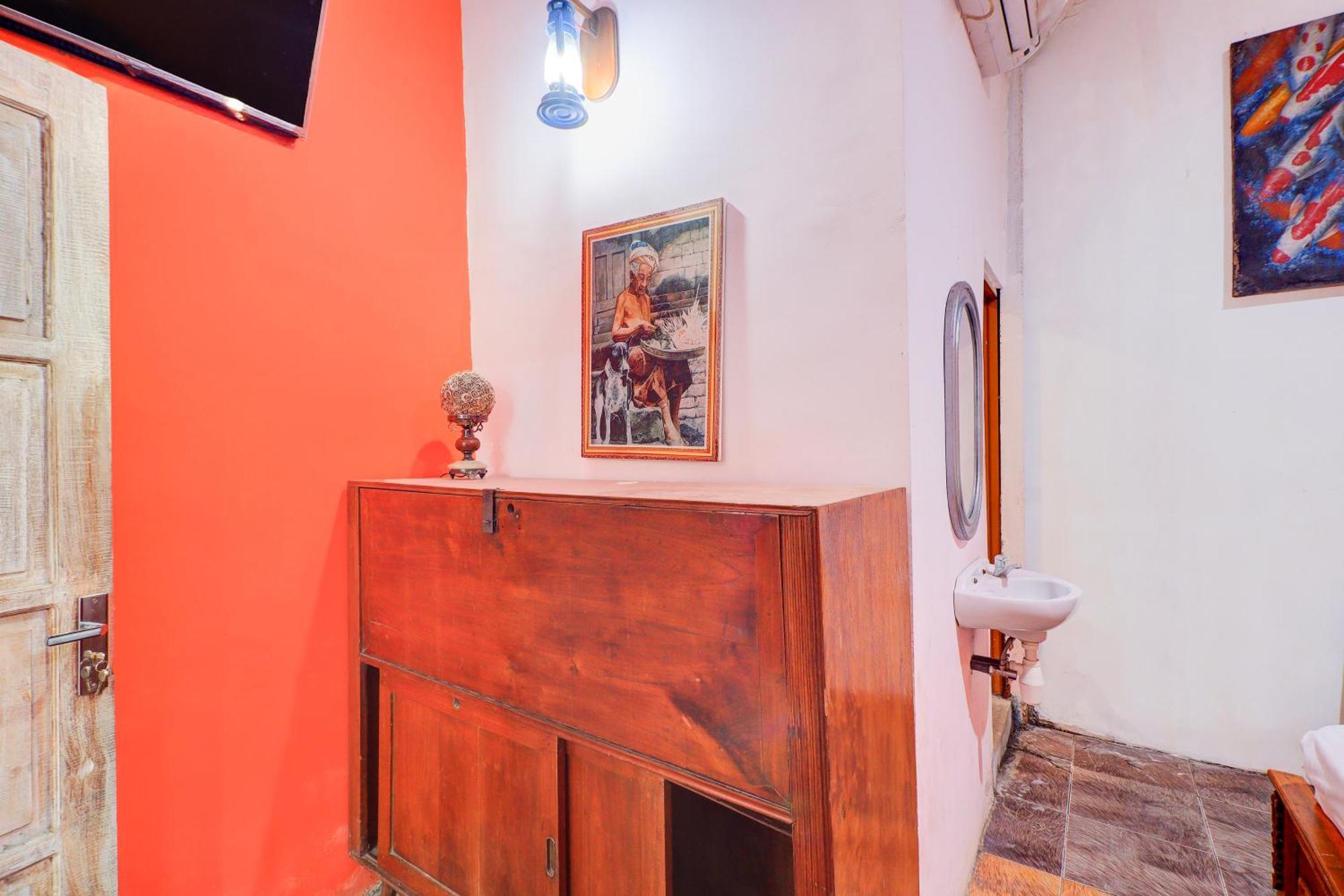 Hotel Oyo 90363 Nira Bali