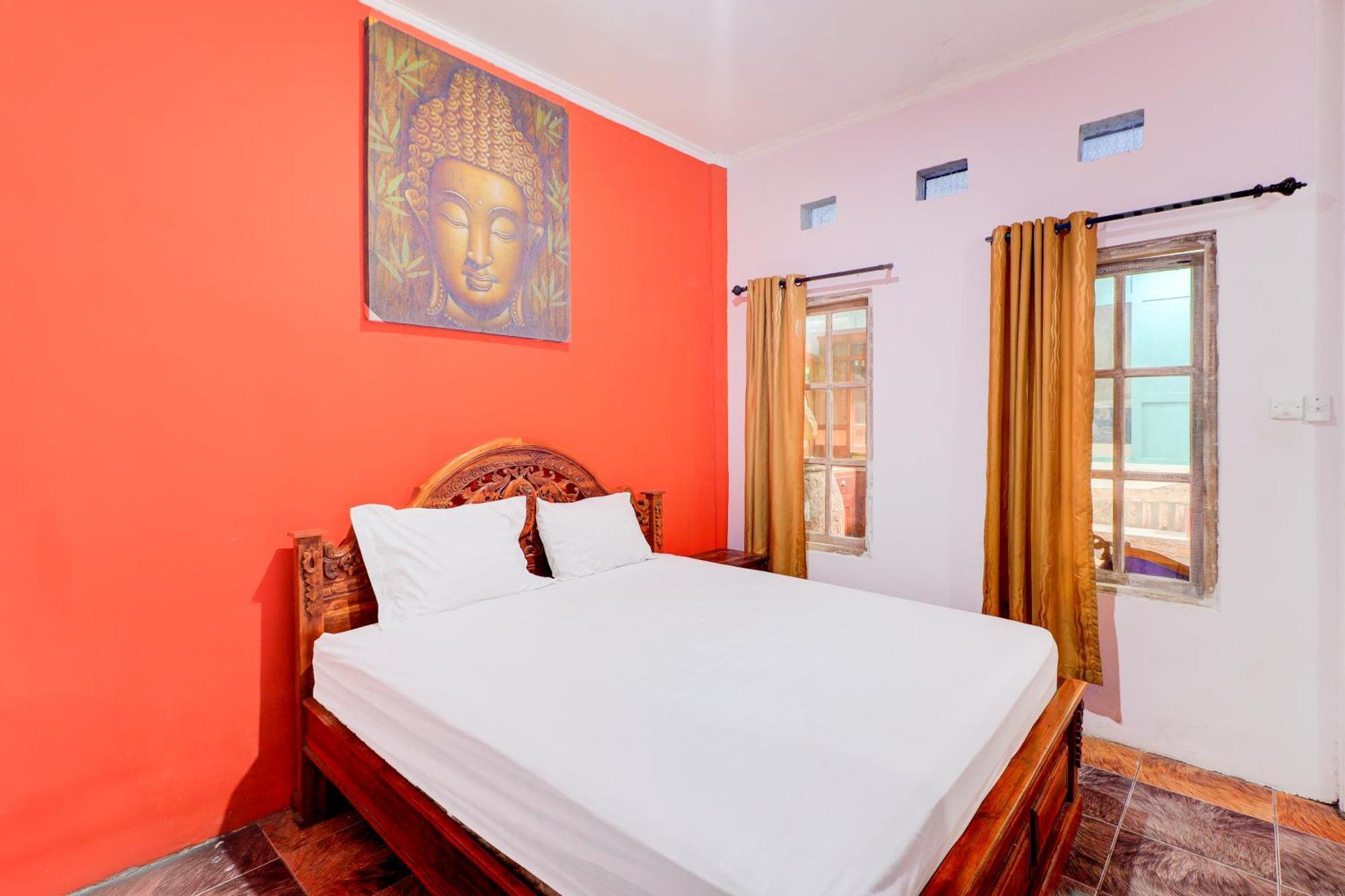 Hotel Oyo 90363 Nira Bali 3*
