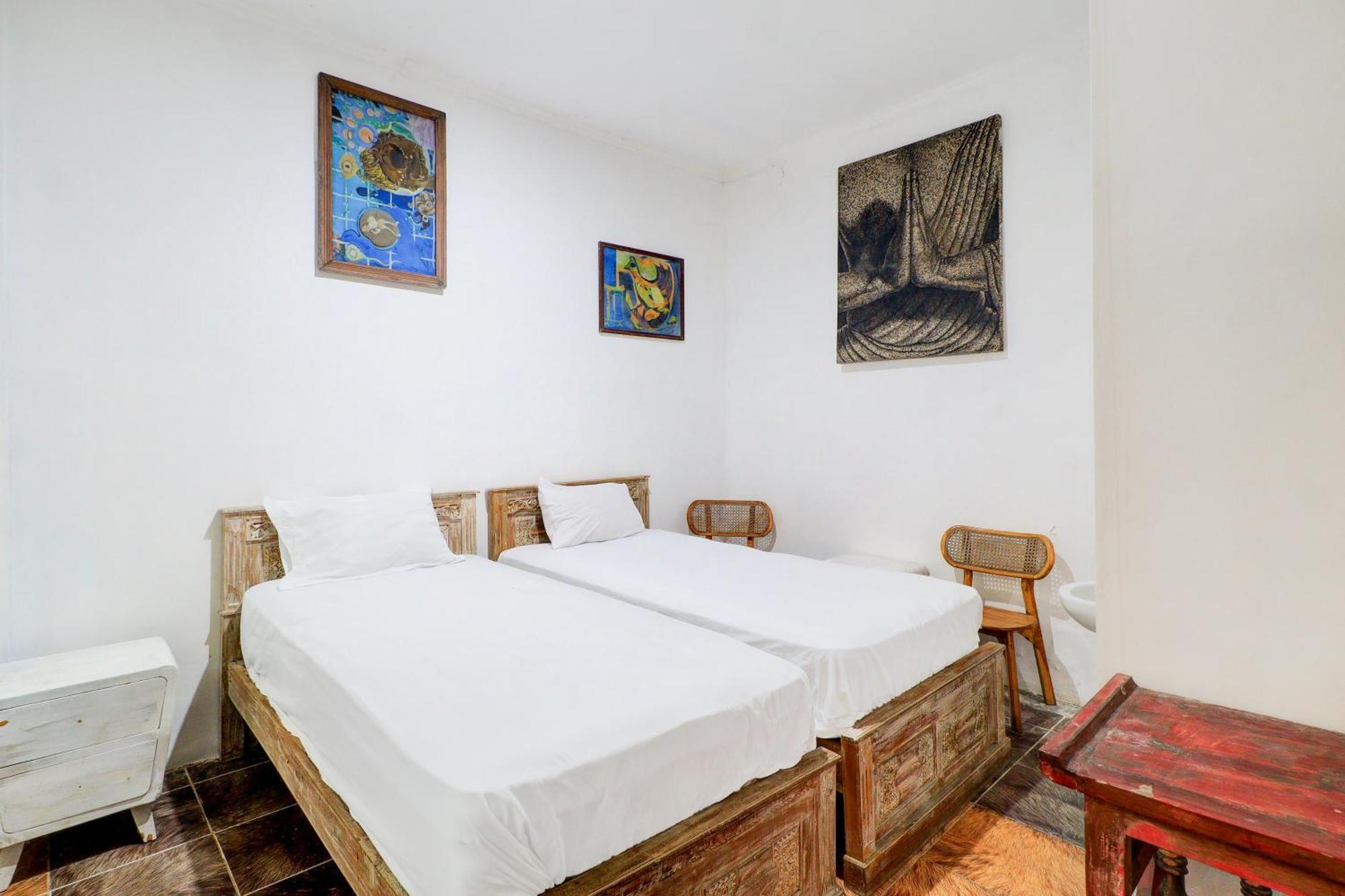 Hotel Oyo 90363 Nira Bali 3*