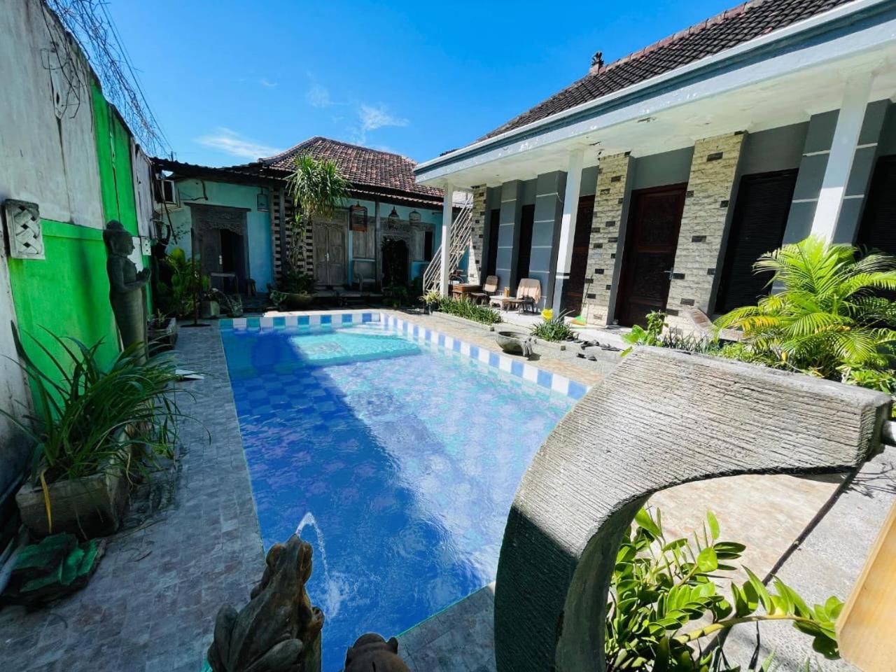 Oyo 90363 Nira Bali Sanur (Bali)